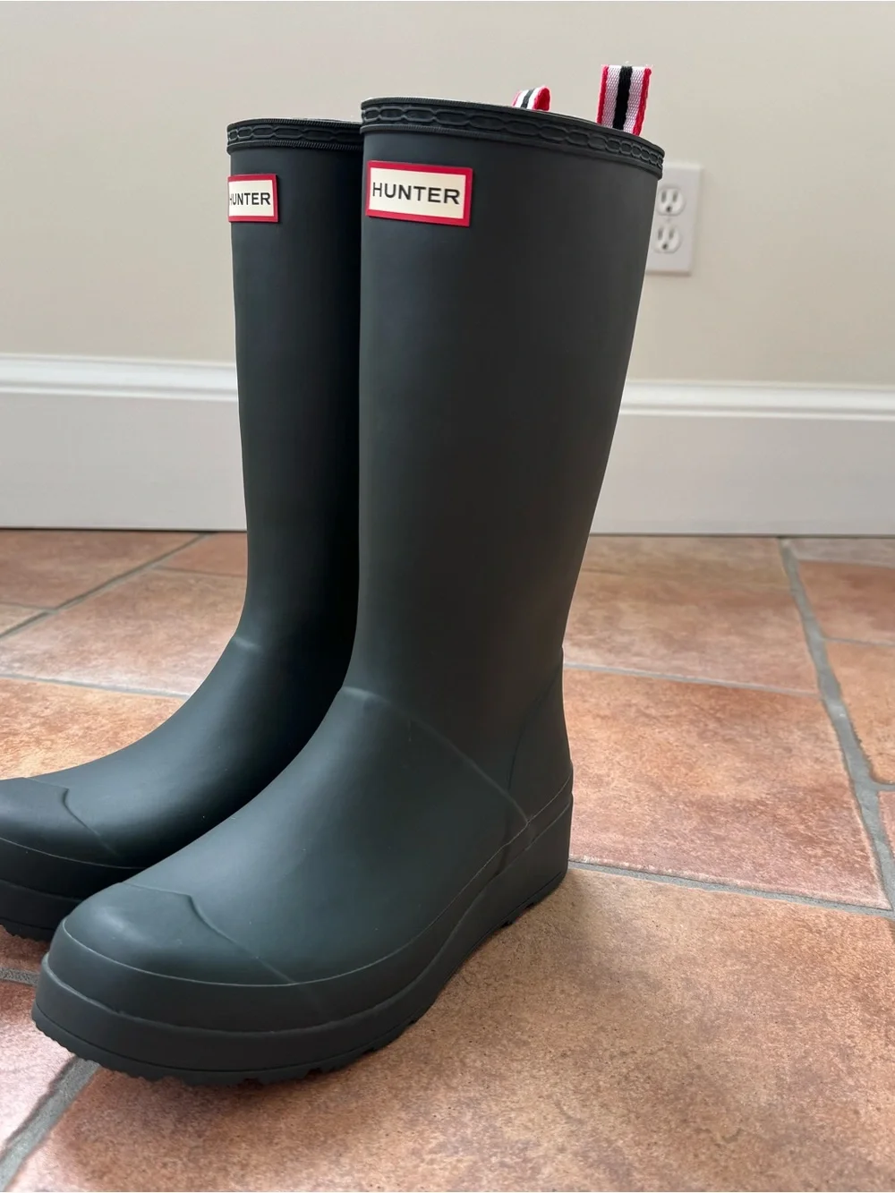 Hunter women’s play talk rain boots